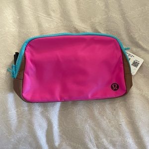 NWT Lululemon Fanny pack